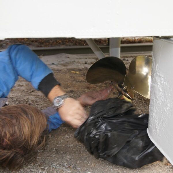 Renovace policejní lodi HČ PS 142